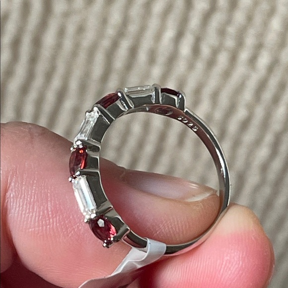 Natural Garnet & Moissanite Half Eternity Ring in 925 Sterling Silver Size 8 - Picture 9 of 9
